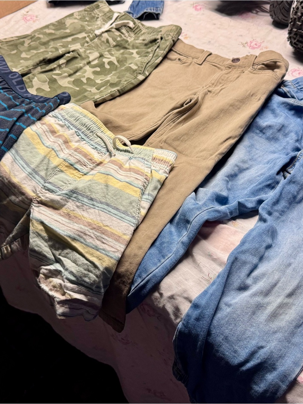 Size 6/7 Mixed Boys Shorts and Pants Bundle - Tan, Blue, Camouflage, Striped
